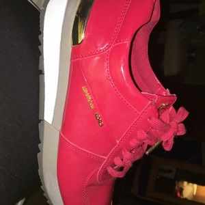 red Michael kors gold trim gray/white bottoms